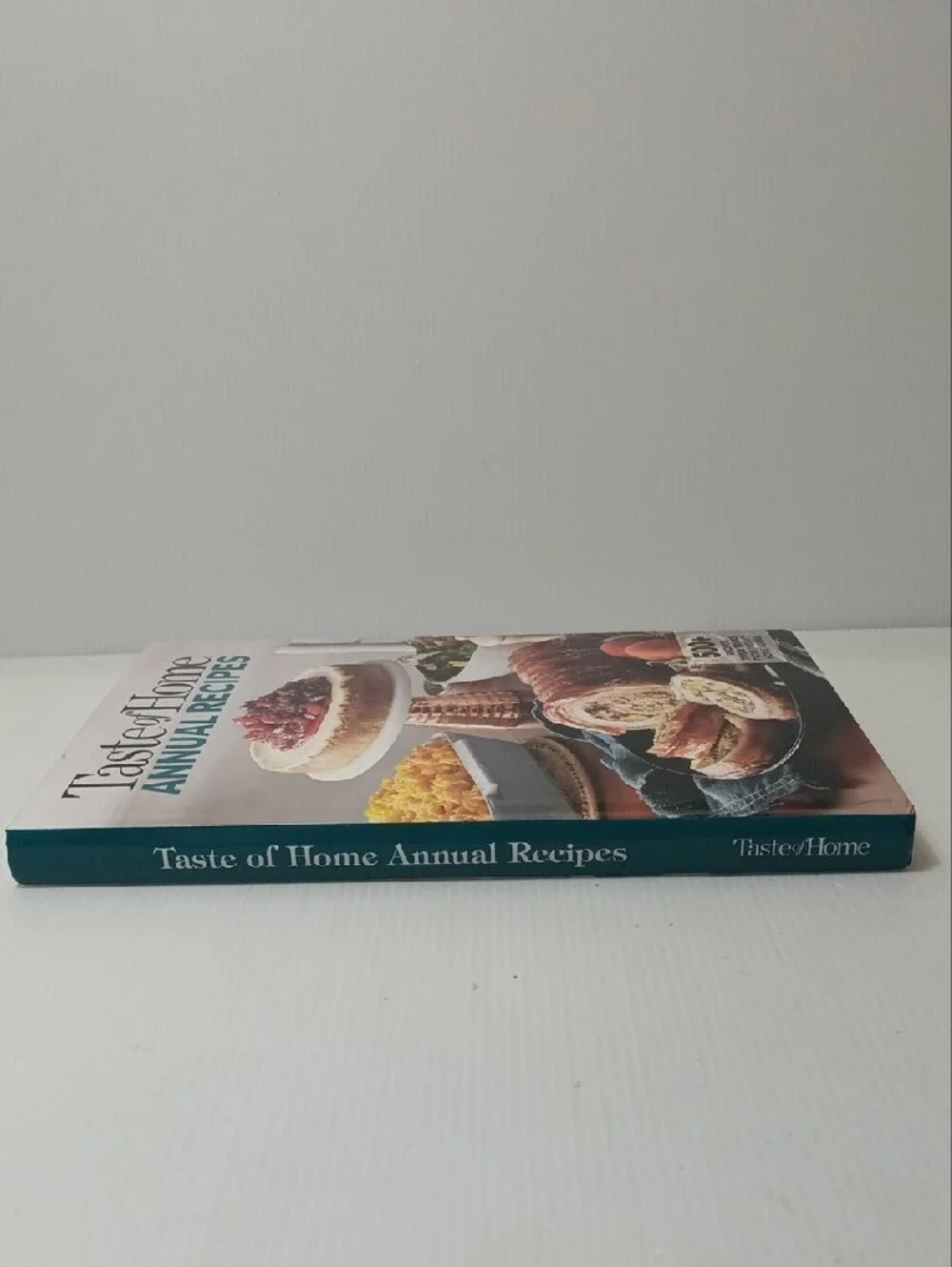 Taste of Home Annual Recipes - Cookbook